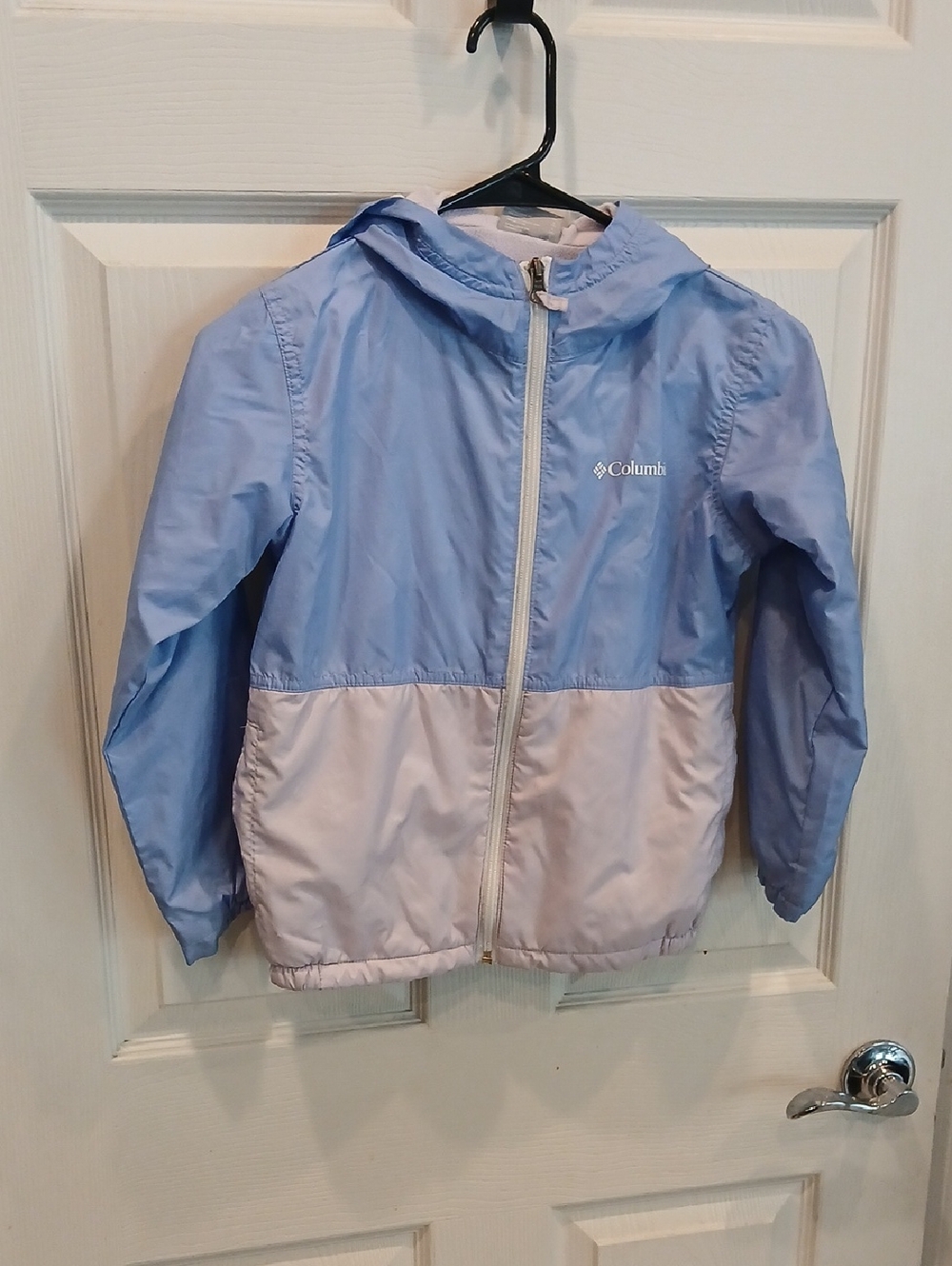 5/25 Columbia Kids Light Blue and Light Gray Hooded Rain Jacket